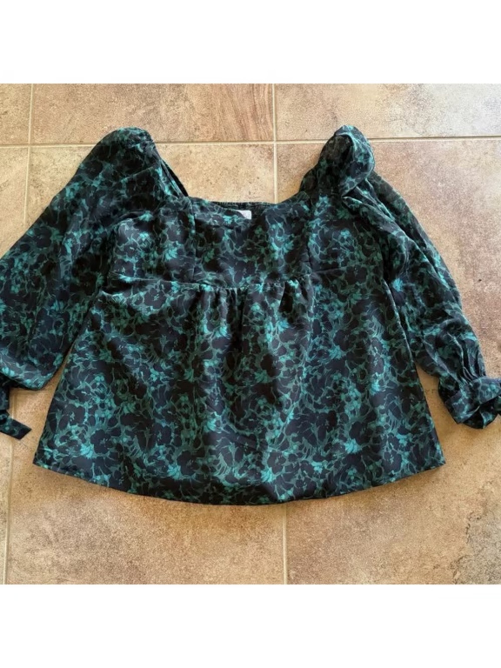 Women’s Black and Teal Floral Square-Neck Peasant Top